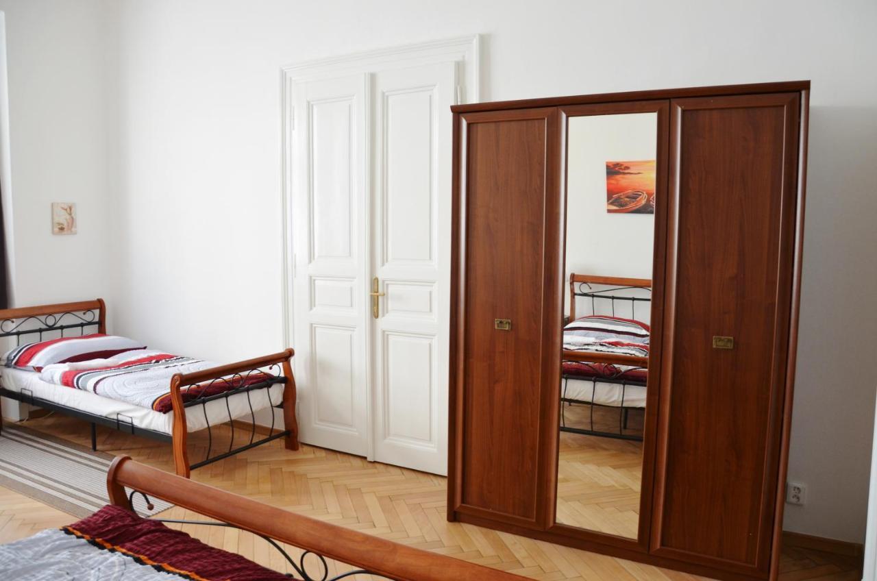 Apartment In The Heart Of 프라하 외부 사진